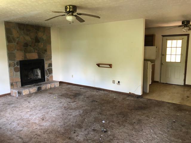 216 Graves Hollow Road Maynardville, TN 37807 - Photo 3 of 7 Living Room