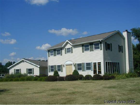 228 Koke Mill Springfield, IL 62711 - Photo 1 of 8