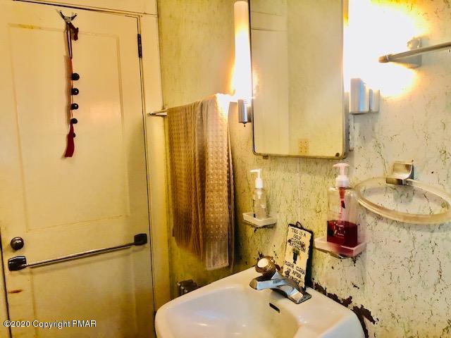 353 940th Route Pocono Lake, PA 18347 - Photo 19 of 29 full bath