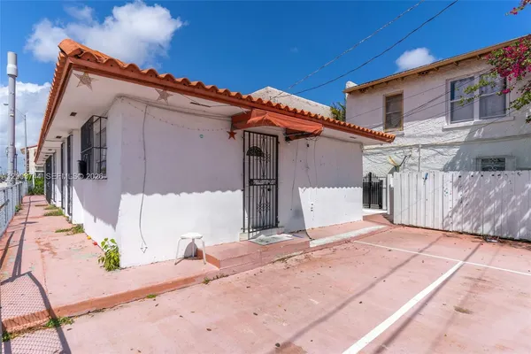 $3,500 | 1101 Southwest 17th Avenue, Miami, FL 33135