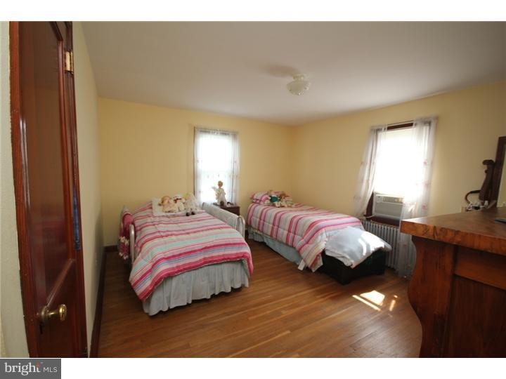 100 Edinburg Road Hamilton, NJ 08619 - Photo 8 of 9 Gallery Image 8