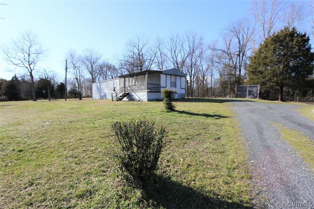 410 Duncan Store Road Columbia, VA 23038 - Photo 3 of 24 Gallery Image 3