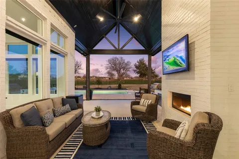 $1,000,000 | 12500 Palmer Drive, Fort Worth, TX 76179