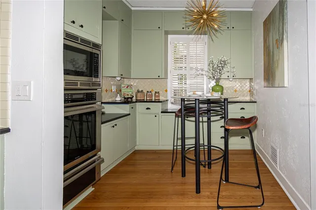 $3,700 | 732 Edgewater Drive, Orlando, FL 32804