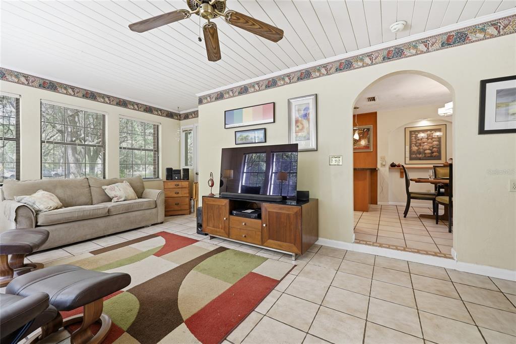 17611 Northwest 266th Street High Springs, FL 32643 - Photo 5 of 57