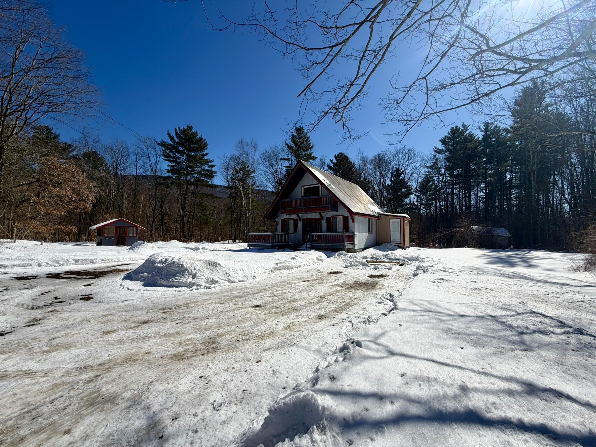 2867 Chapel Road Bennington, VT 05201 - Photo 3 of 40