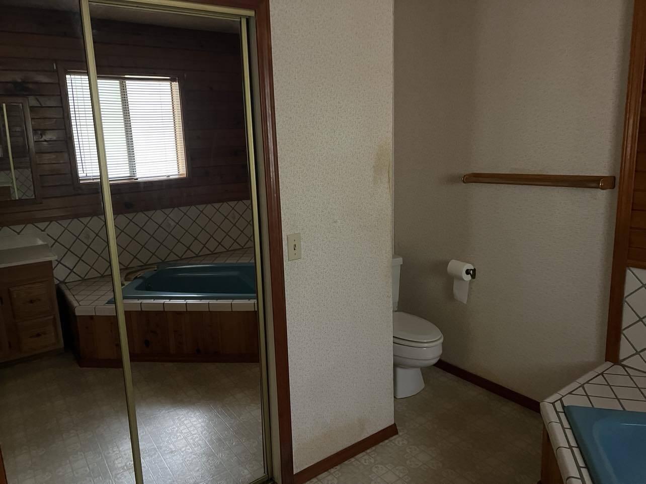 6818 Wilson Hill Road Shingletown, CA 96088 - Photo 35 of 49 BATHROOM 2A