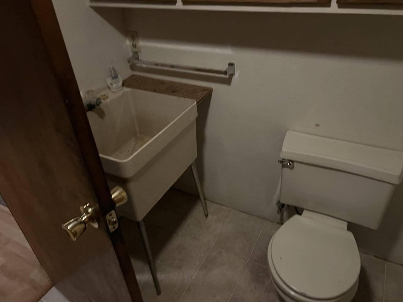 6818 Wilson Hill Road Shingletown, CA 96088 - Photo 40 of 49 HALF BATH OFF OF DEN