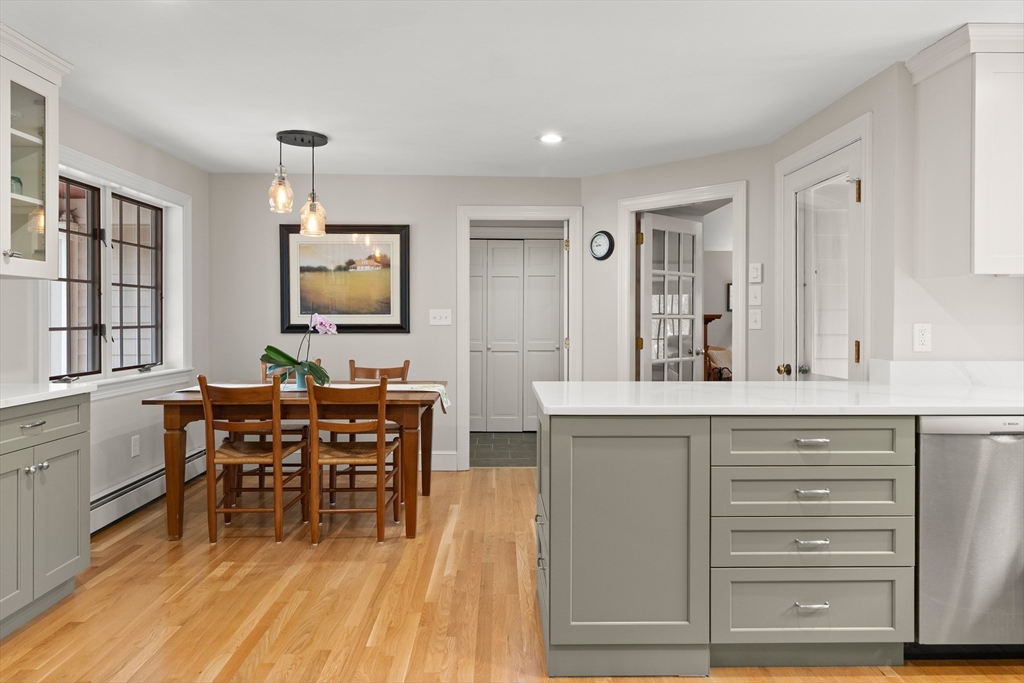 27 Colrain Road Topsfield, MA 01983 - Photo 13 of 42