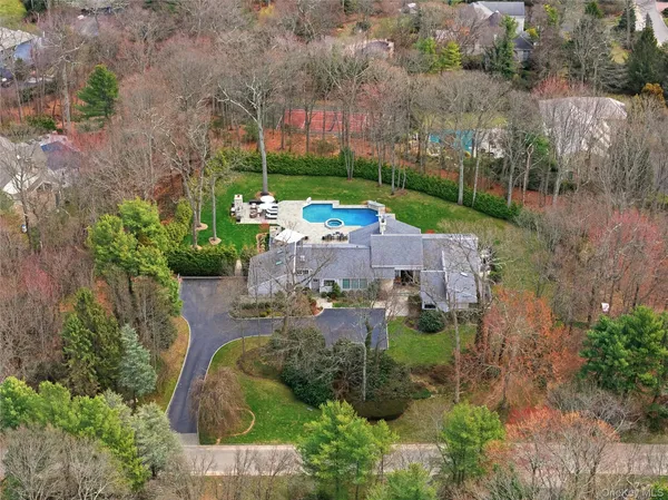 $2,599,000 | 50 Tall Oak Crescent, Syosset, NY 11791