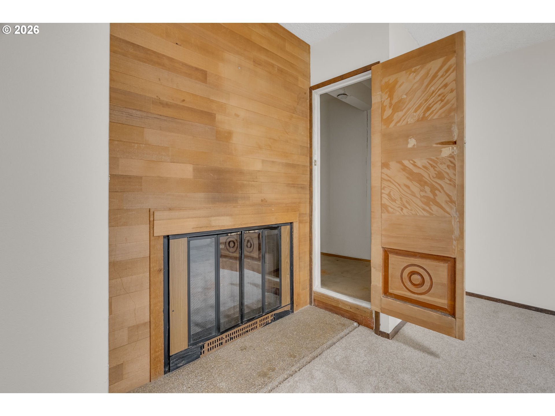 211 Southwest Royal Court Gresham, OR 97030 - Photo 15 of 37 a view of an entryway door with wooden floor