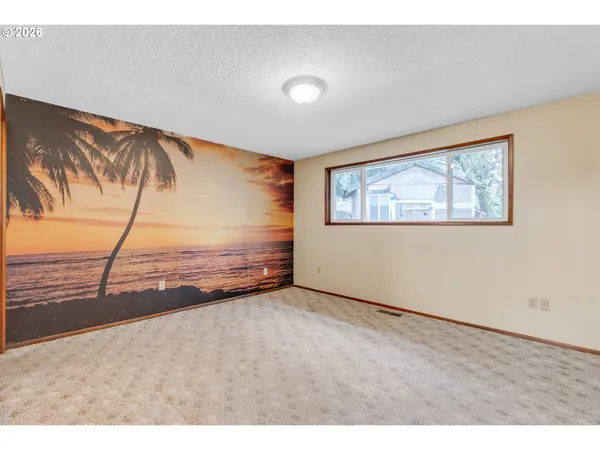 $380,000 | 211 Southwest Royal Court, Gresham, OR 97030