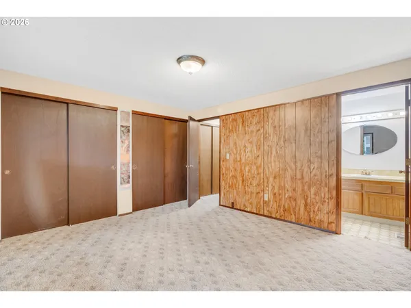 $380,000 | 211 Southwest Royal Court, Gresham, OR 97030