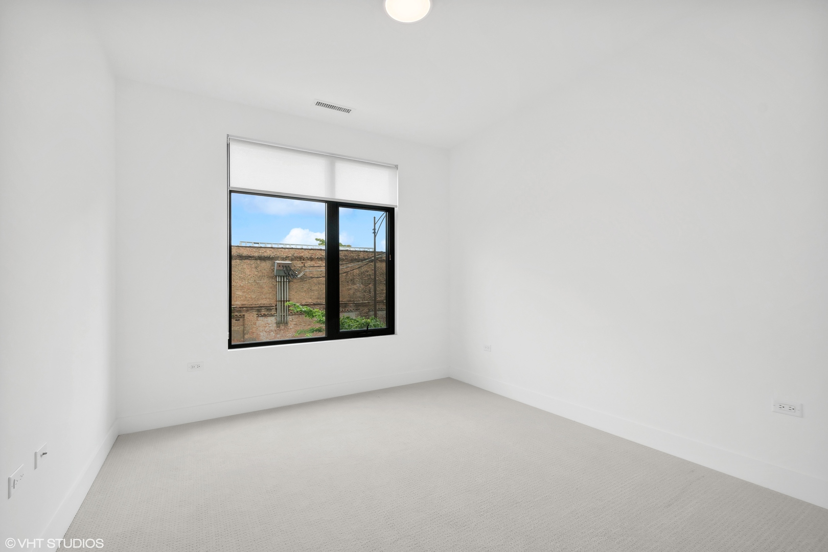 1701 West Webster Avenue, Unit 204 Chicago, IL 60614 - Photo 17 of 24