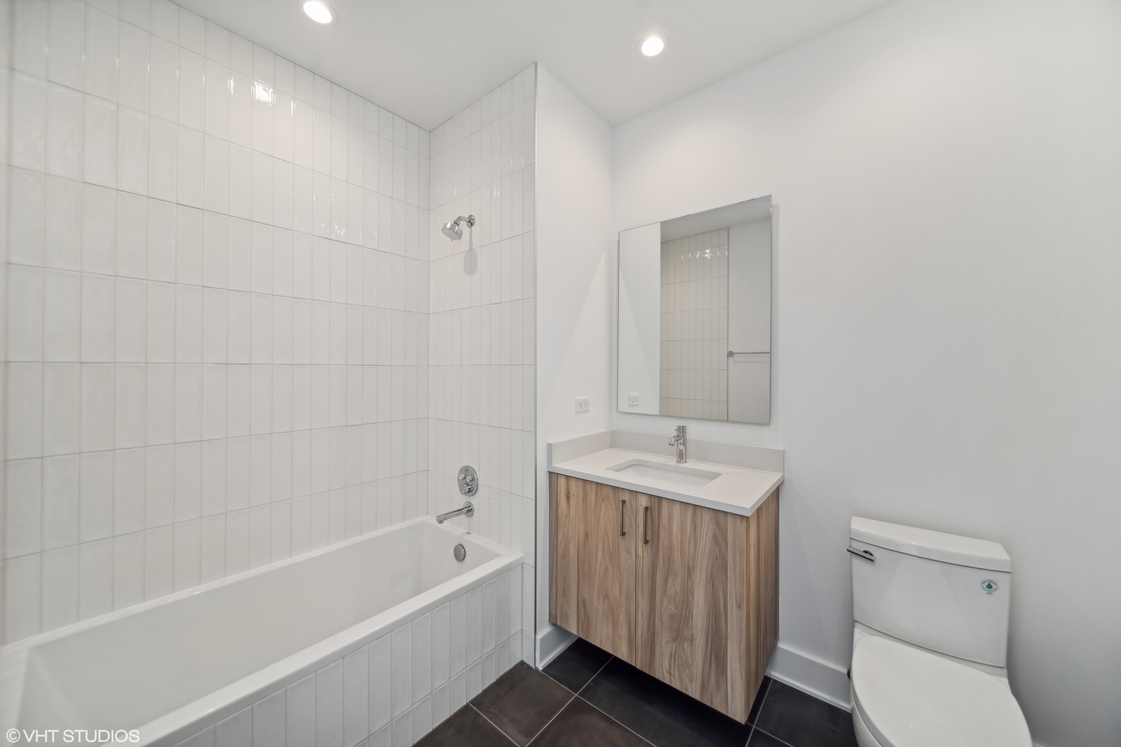 1701 West Webster Avenue, Unit 204 Chicago, IL 60614 - Photo 18 of 24