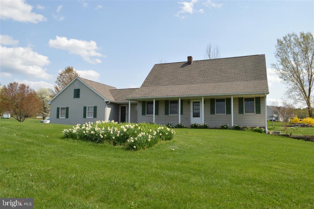 293 Tanger Road Boiling Springs, PA 17007 - Photo 1 of 25 Gallery Image 1