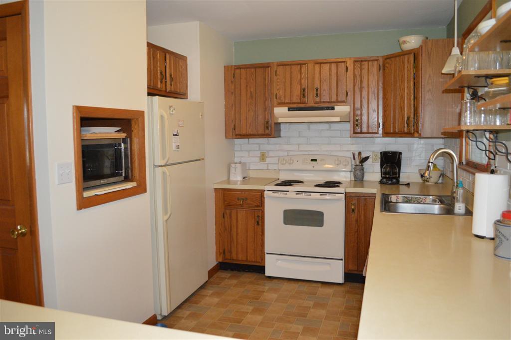 293 Tanger Road Boiling Springs, PA 17007 - Photo 12 of 25 Gallery Image 12