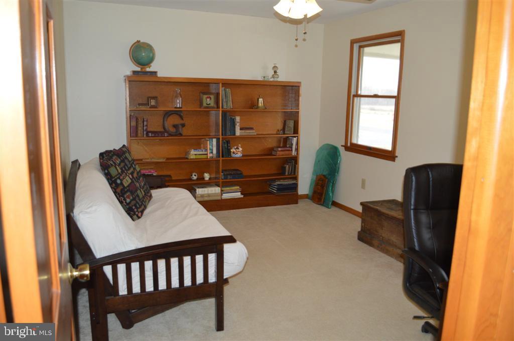 293 Tanger Road Boiling Springs, PA 17007 - Photo 17 of 25 Gallery Image 17