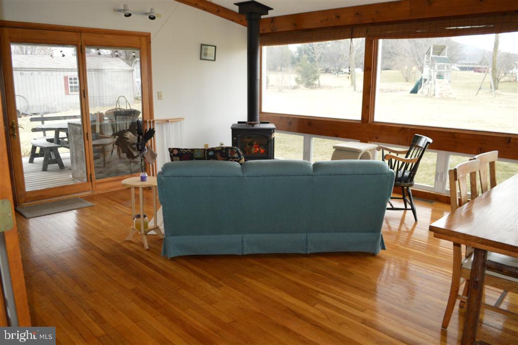 293 Tanger Road Boiling Springs, PA 17007 - Photo 4 of 25 Gallery Image 4