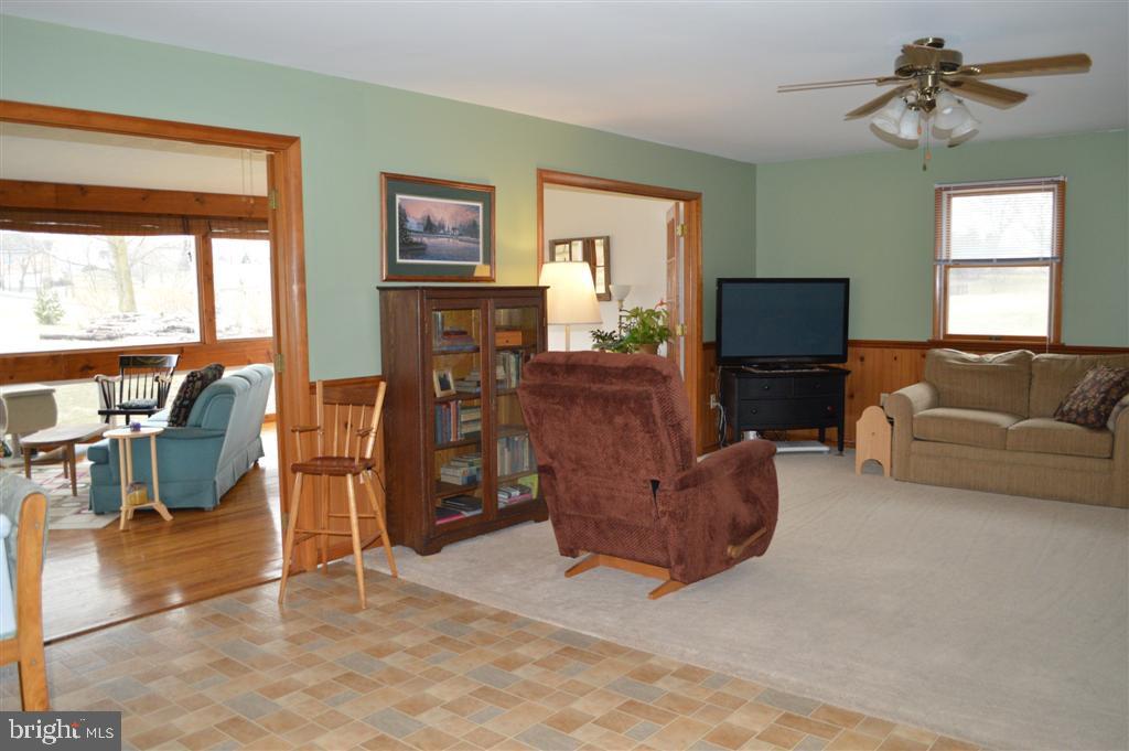 293 Tanger Road Boiling Springs, PA 17007 - Photo 7 of 25 Gallery Image 7