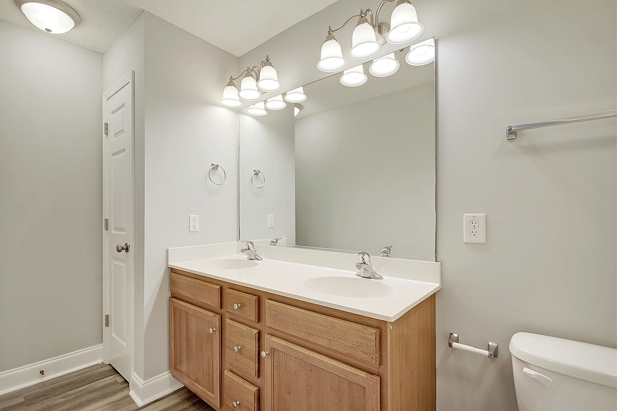 206 Maplewood Ridge Court Summerville, SC 29486 - Photo 9 of 17 CREM_206 Maplewood Ridge_022