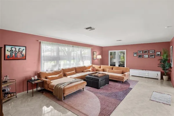 $4,500 | 1191 87th Avenue North, St. Petersburg, FL 33702