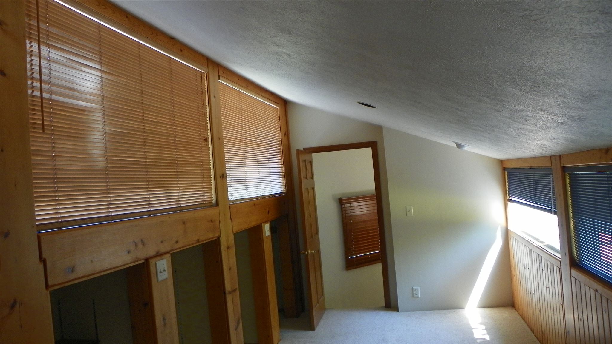 9042 East Koher Road South Syracuse, IN 46567 - Photo 29 of 36 Gallery Image 29