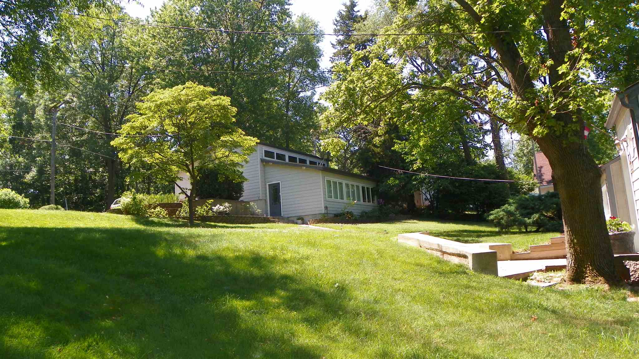 9042 East Koher Road South Syracuse, IN 46567 - Photo 9 of 36 Gallery Image 9