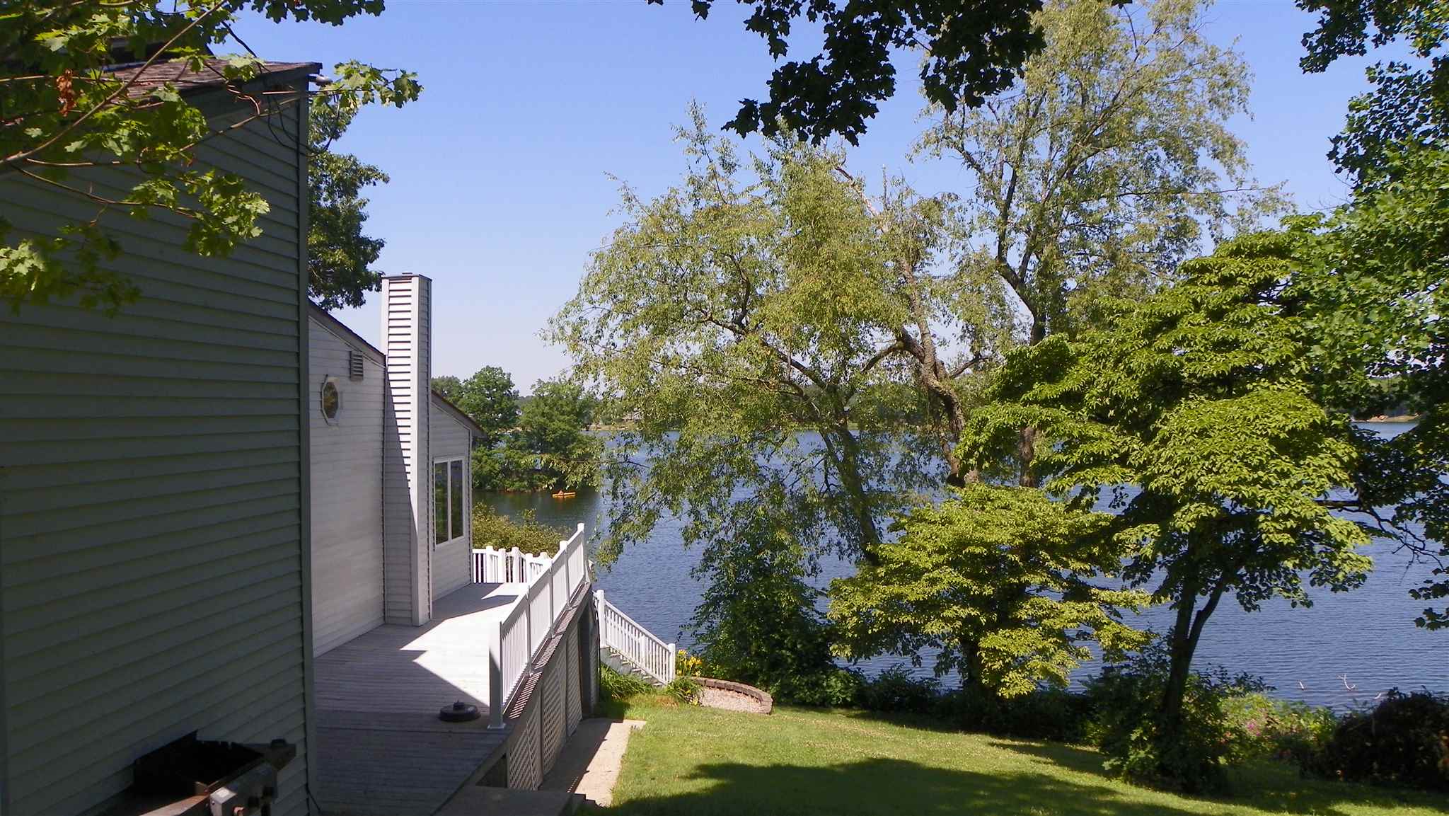 9042 East Koher Road South Syracuse, IN 46567 - Photo 10 of 36 Gallery Image 10