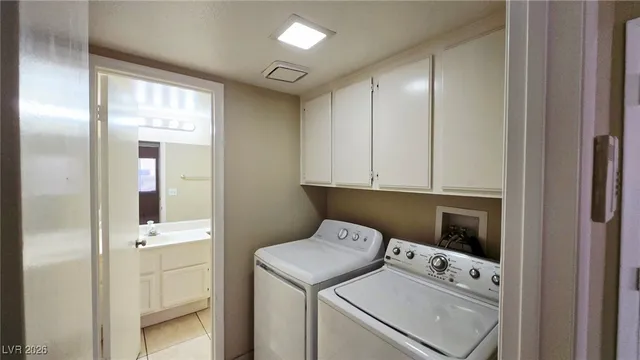 $2,195 | 9013 Quiet Cove Way, Las Vegas, NV 89117