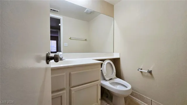 $2,195 | 9013 Quiet Cove Way, Las Vegas, NV 89117