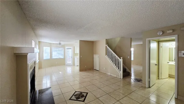 $2,195 | 9013 Quiet Cove Way, Las Vegas, NV 89117