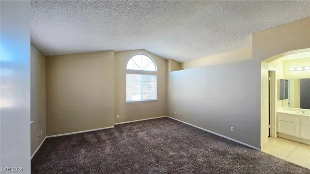 $2,195 | 9013 Quiet Cove Way, Las Vegas, NV 89117