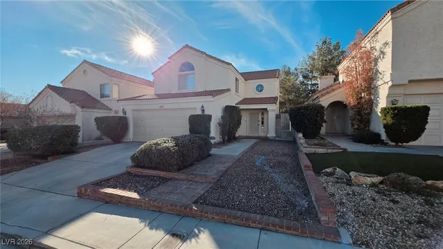 $2,195 | 9013 Quiet Cove Way, Las Vegas, NV 89117