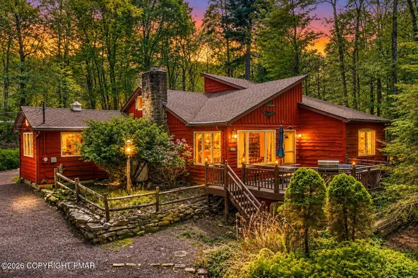 $549,900 | 59 Red Oak Road, Lake Harmony, PA 18624