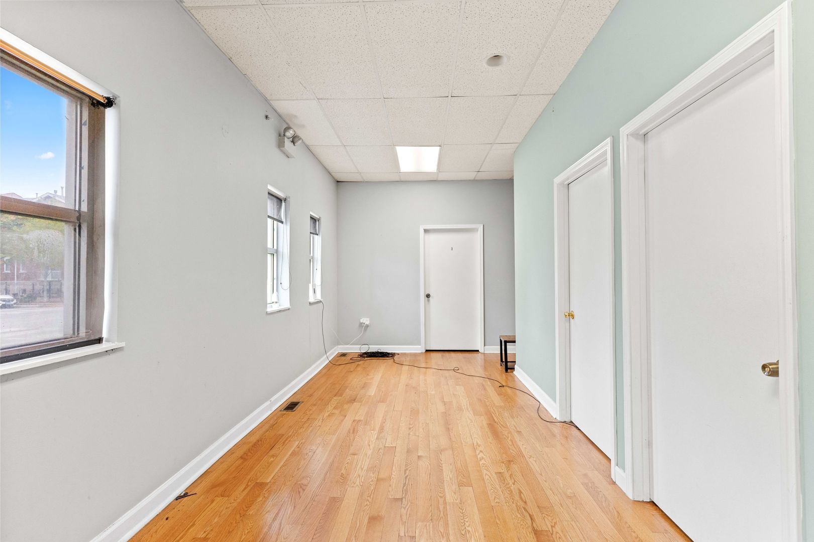735 West 35th Street Chicago, IL 60609 - Photo 15 of 31