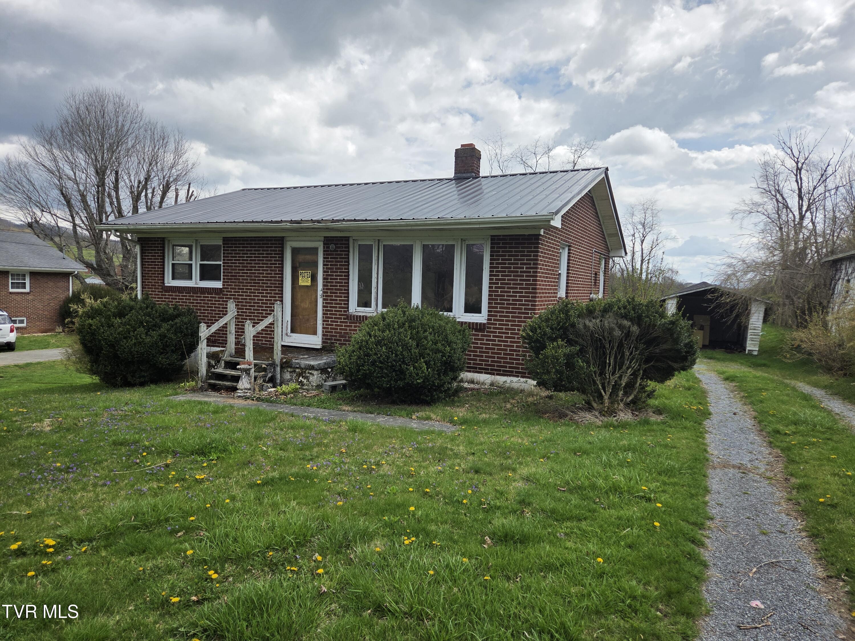 10189 Crescent Road Glade Spring, VA 24340 - Photo 6 of 28 *