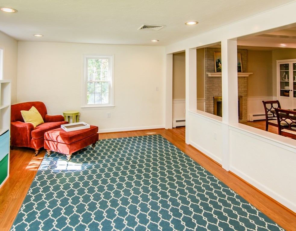 28 Longmeadow Road Westborough, MA 01581 - Photo 8 of 30 Gallery Image 8