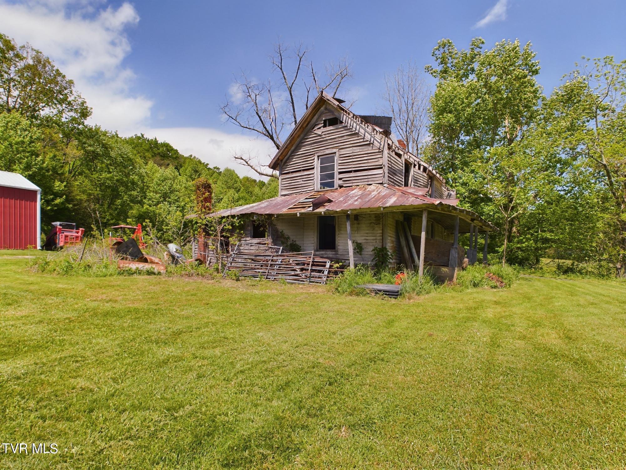 115 Edith Shelton Road Unicoi, TN 37692 - Photo 35 of 67 CAM03826G0-PR0006-STILL006