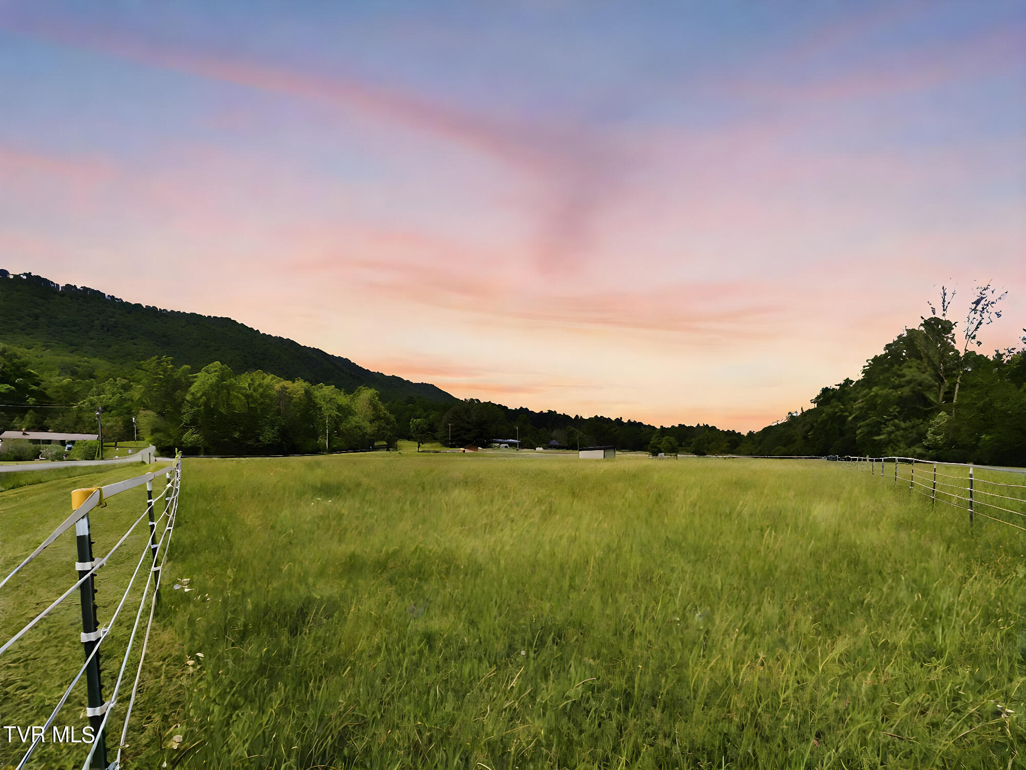 115 Edith Shelton Road Unicoi, TN 37692 - Photo 41 of 67 Virtual Staging - 013