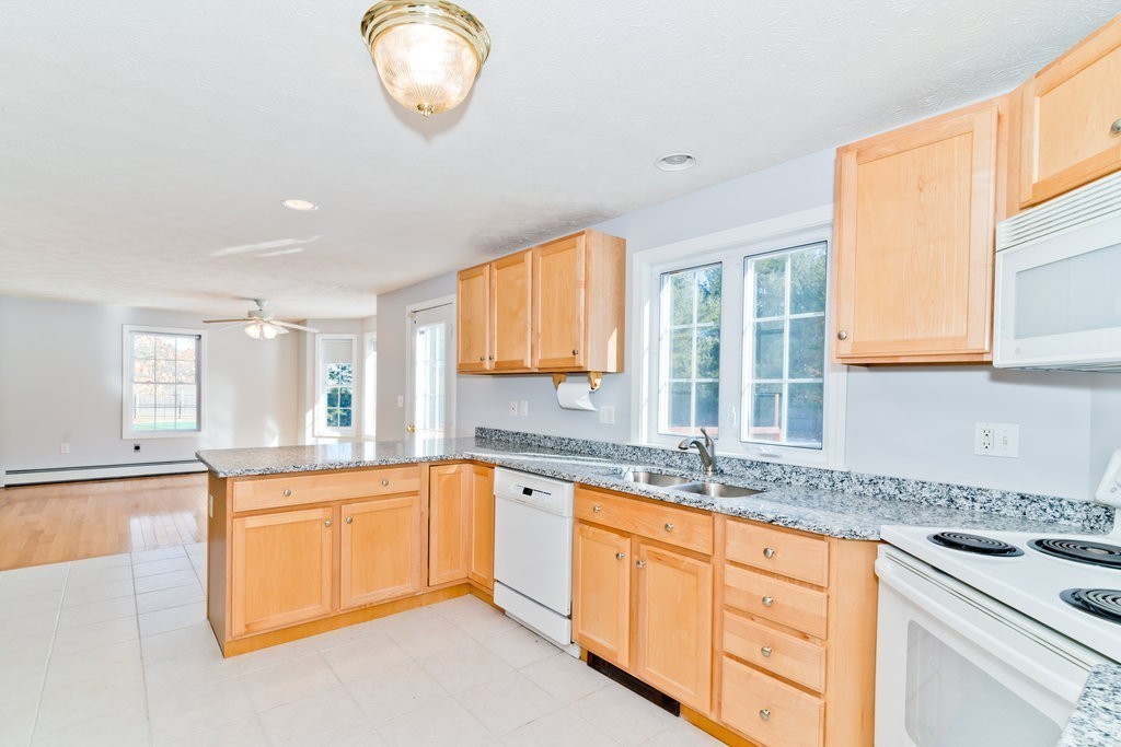 132 River Road Pepperell, MA 01463 - Photo 8 of 28 Gallery Image 8