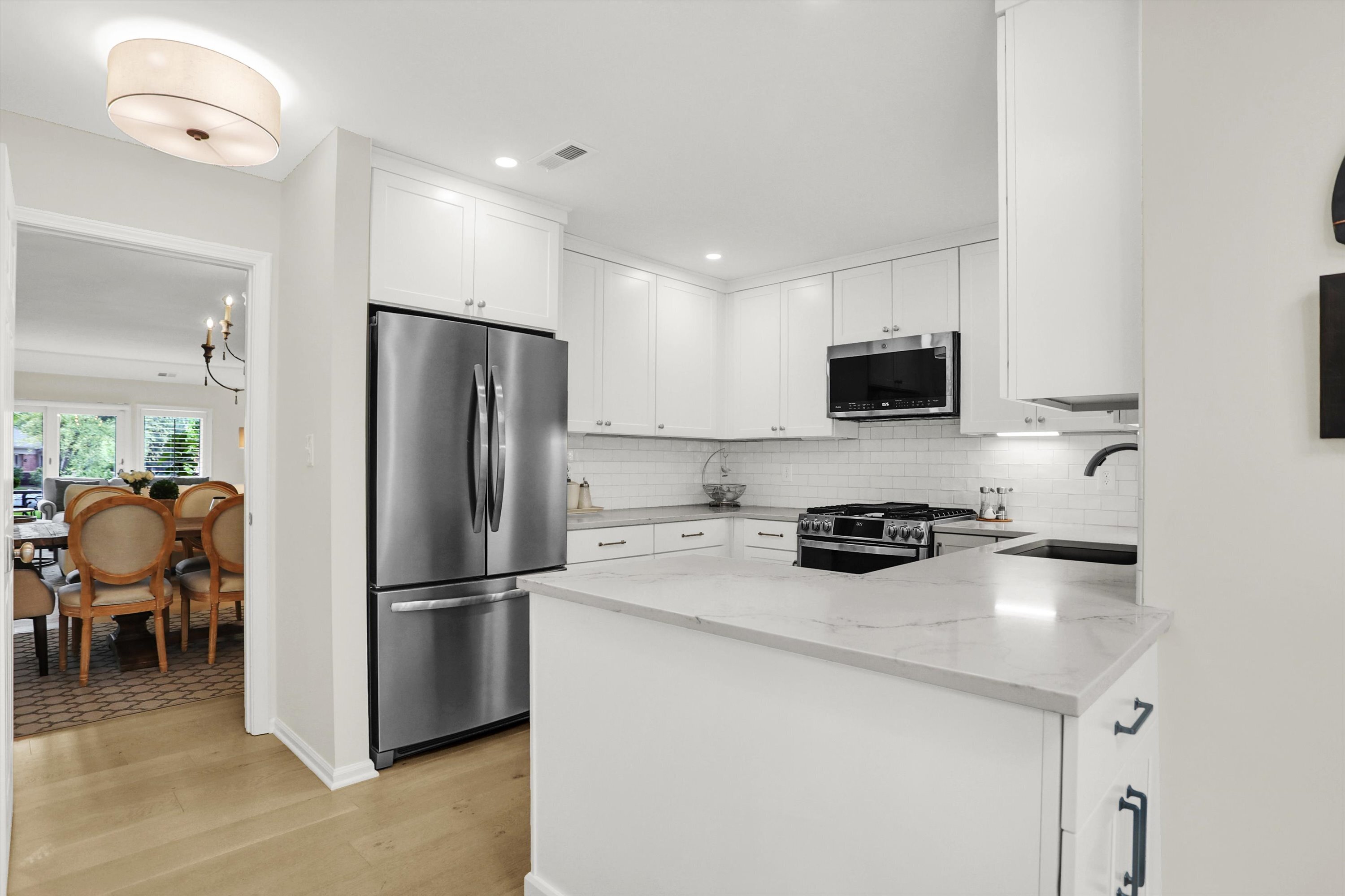 8573 Olde Mill Trace Indianapolis, IN 46260 - Photo 18 of 63