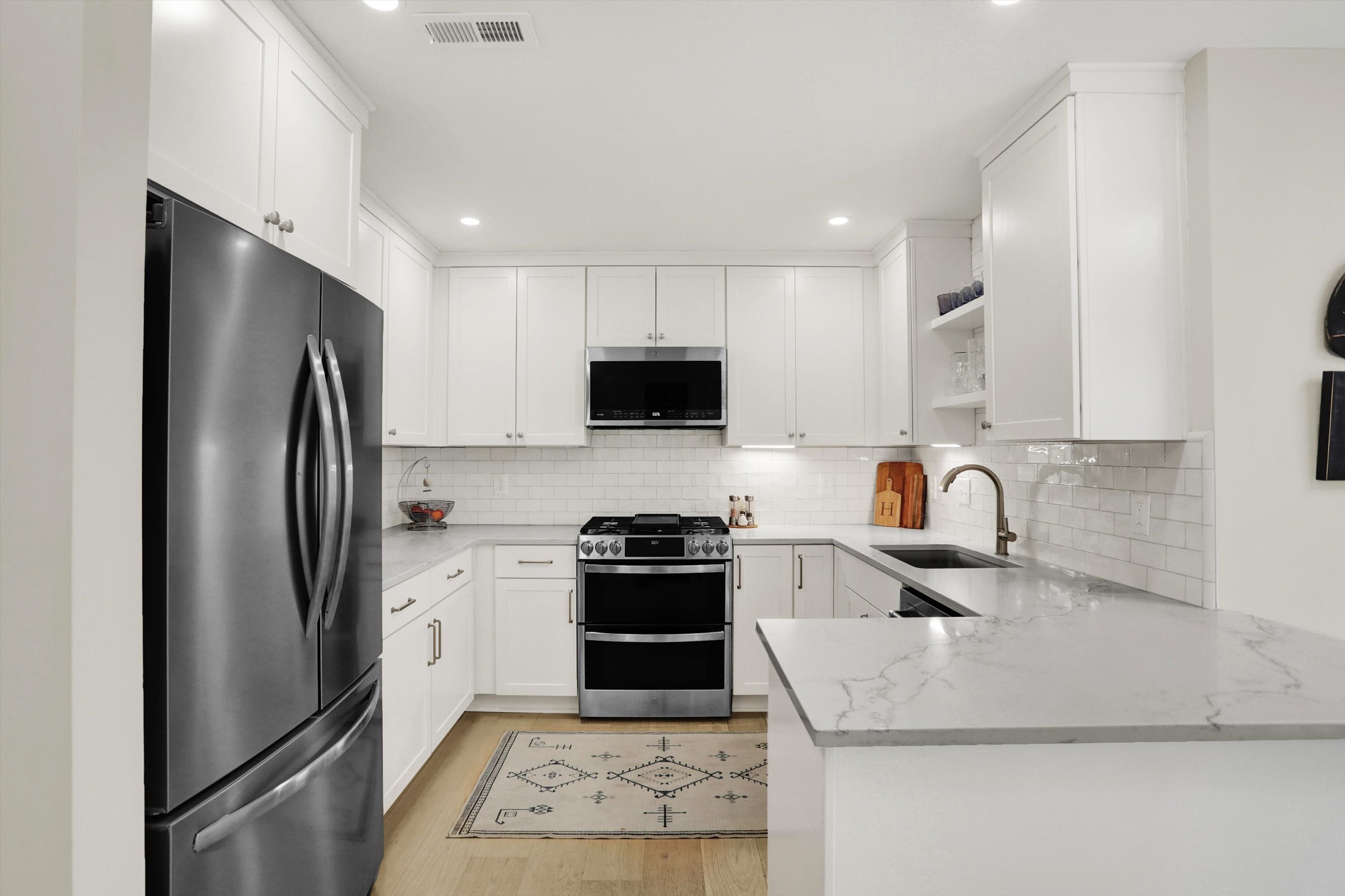 8573 Olde Mill Trace Indianapolis, IN 46260 - Photo 21 of 63