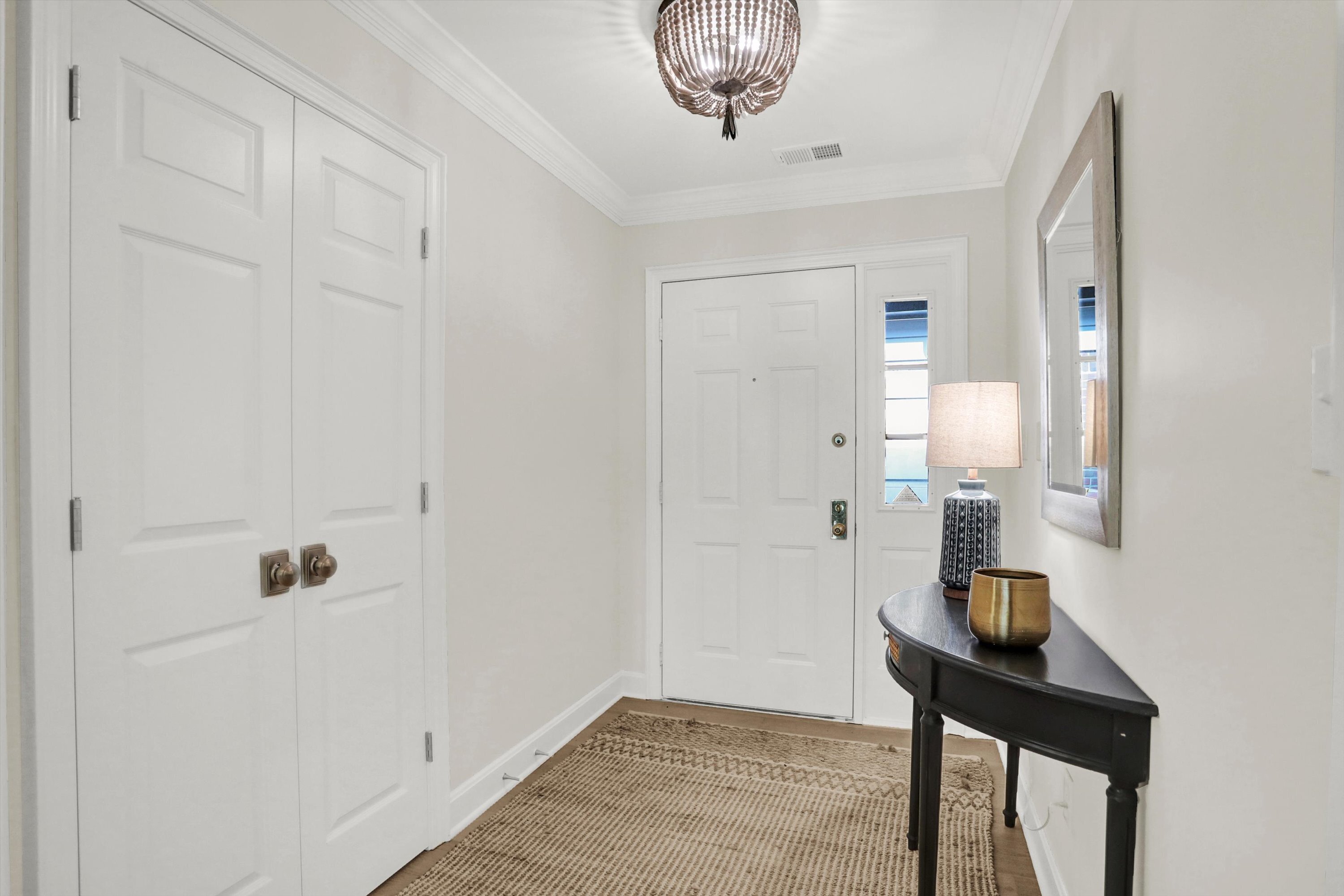 8573 Olde Mill Trace Indianapolis, IN 46260 - Photo 8 of 63