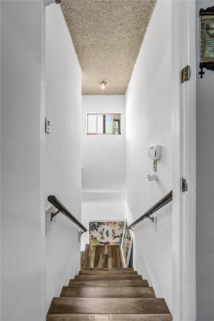 824 Stanford Road Burbank, CA 91504 - Photo 35 of 46