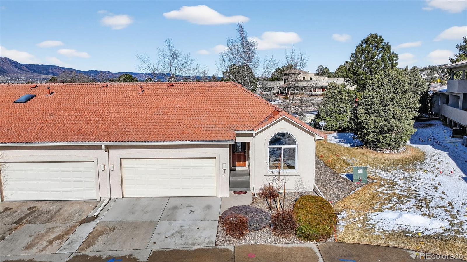 12 Luxury Lane Colorado Springs, CO 80921 - Photo 3 of 33