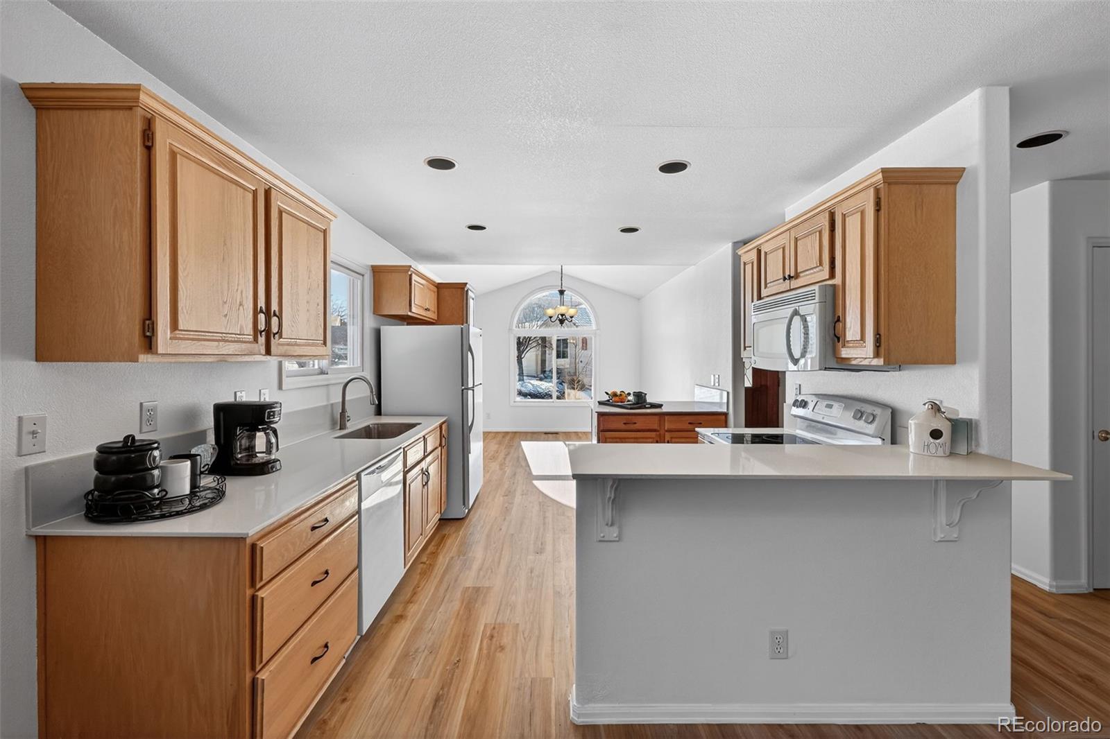 12 Luxury Lane Colorado Springs, CO 80921 - Photo 8 of 33