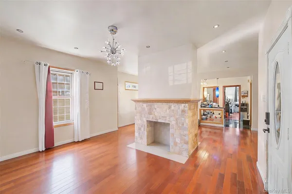 $1,599,000 | 87-15 58th Avenue | Elmhurst