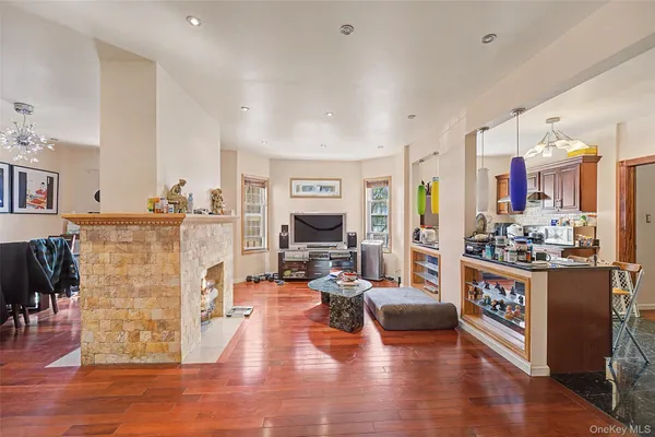 $1,599,000 | 87-15 58th Avenue | Elmhurst