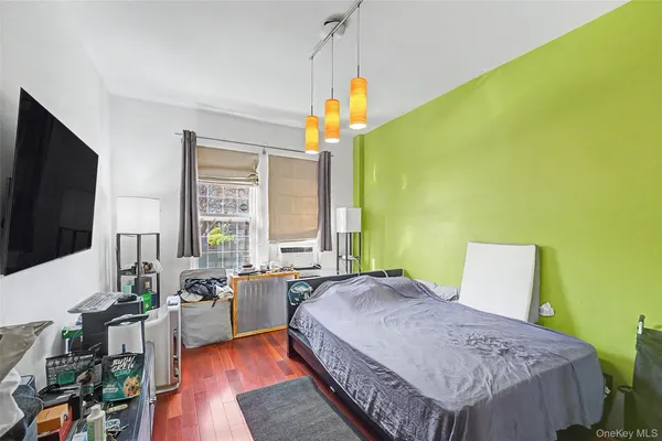 $1,599,000 | 87-15 58th Avenue | Elmhurst